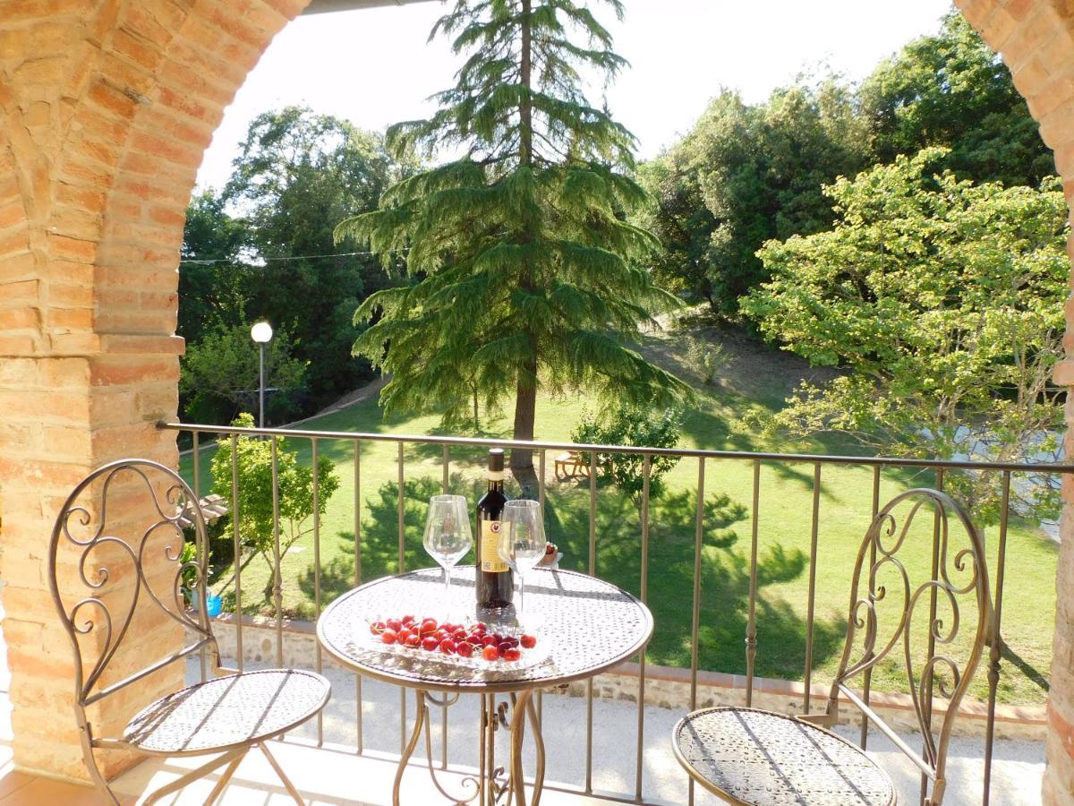 Casa Vacanze Senesi Сан Джиминяно Екстериор снимка